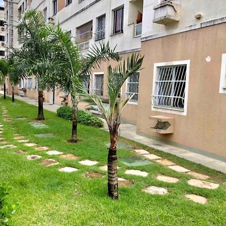 Apt2 Piscina Netflix Wifi Ar Cond Prox A 2 Shoppigns Fortaleza  Bagian luar foto